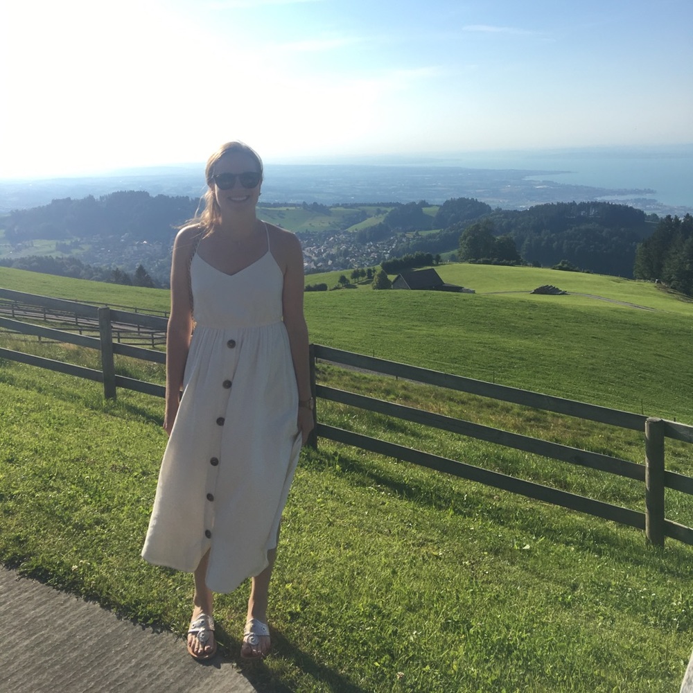 Meet your Posher, Jennifer